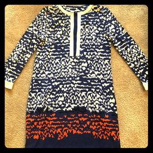 EUC Diane von Furstenburg Blue Henley Snap Shift 8